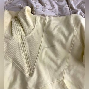 Outdoor Voices Limited Edition 1/2 zip sweatshirt NWOT